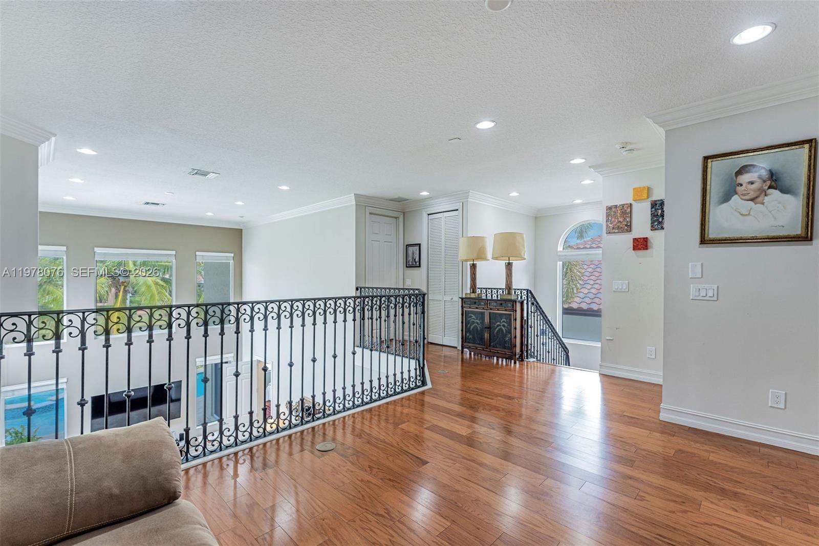 10221 BLUE PALM ST - 35