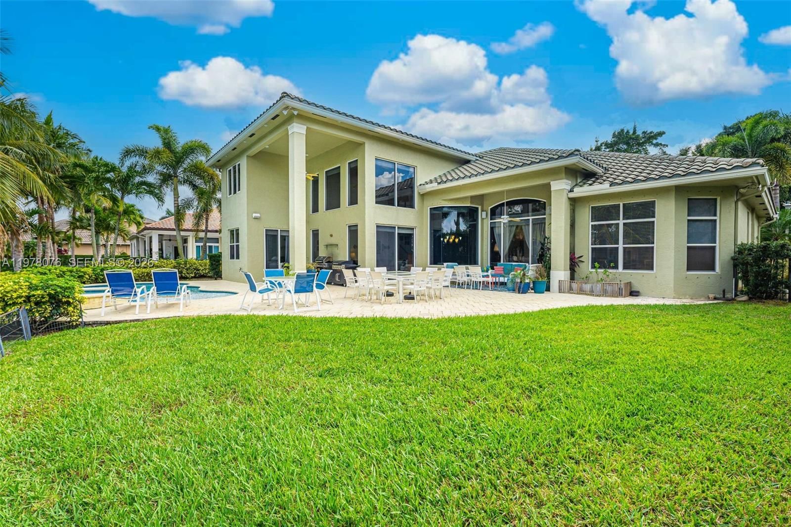 10221 BLUE PALM ST - 50