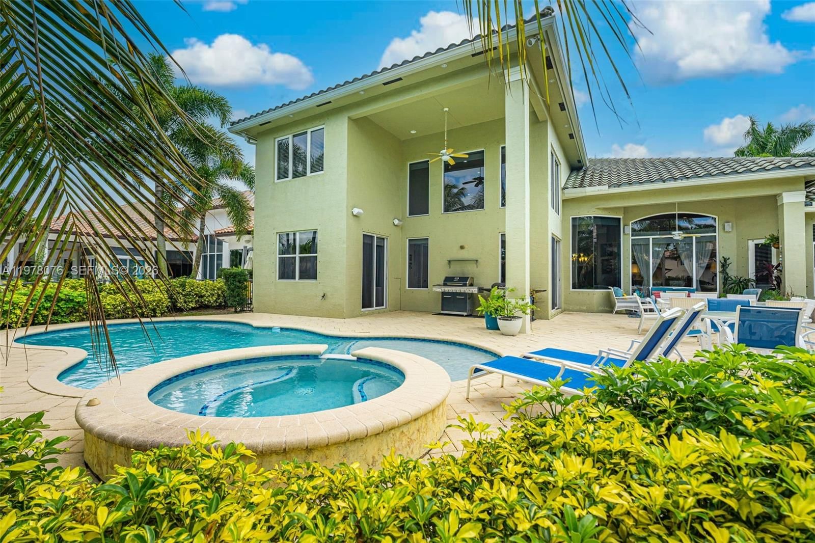 10221 BLUE PALM ST - 58