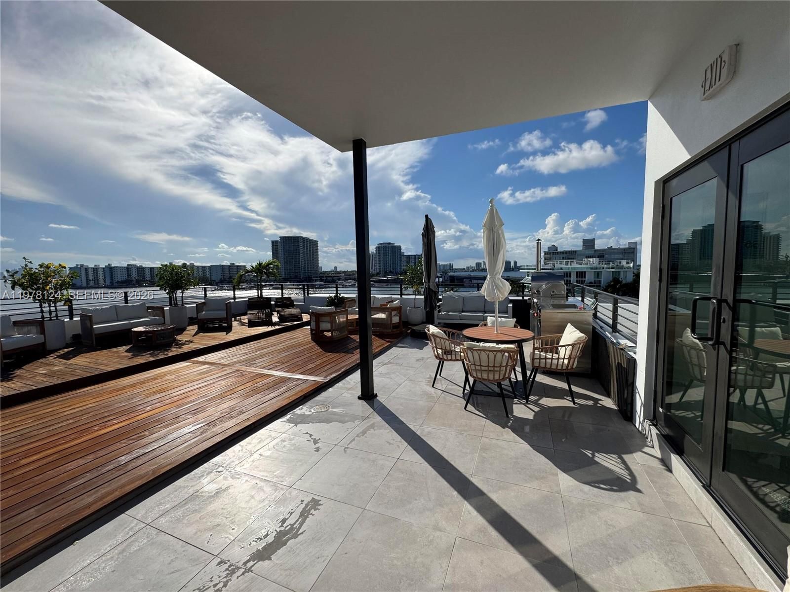 1930 BAY DR, Unit 4 - 14