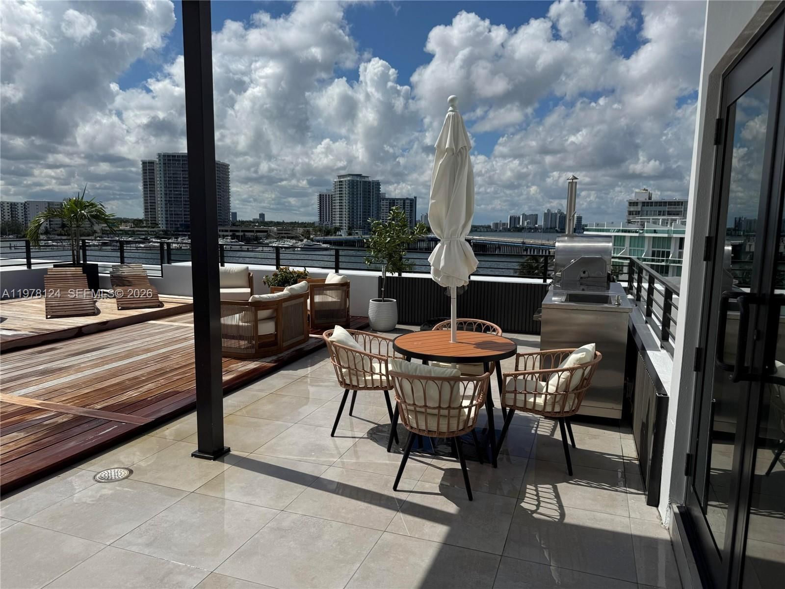 1930 BAY DR, Unit 4 - 19