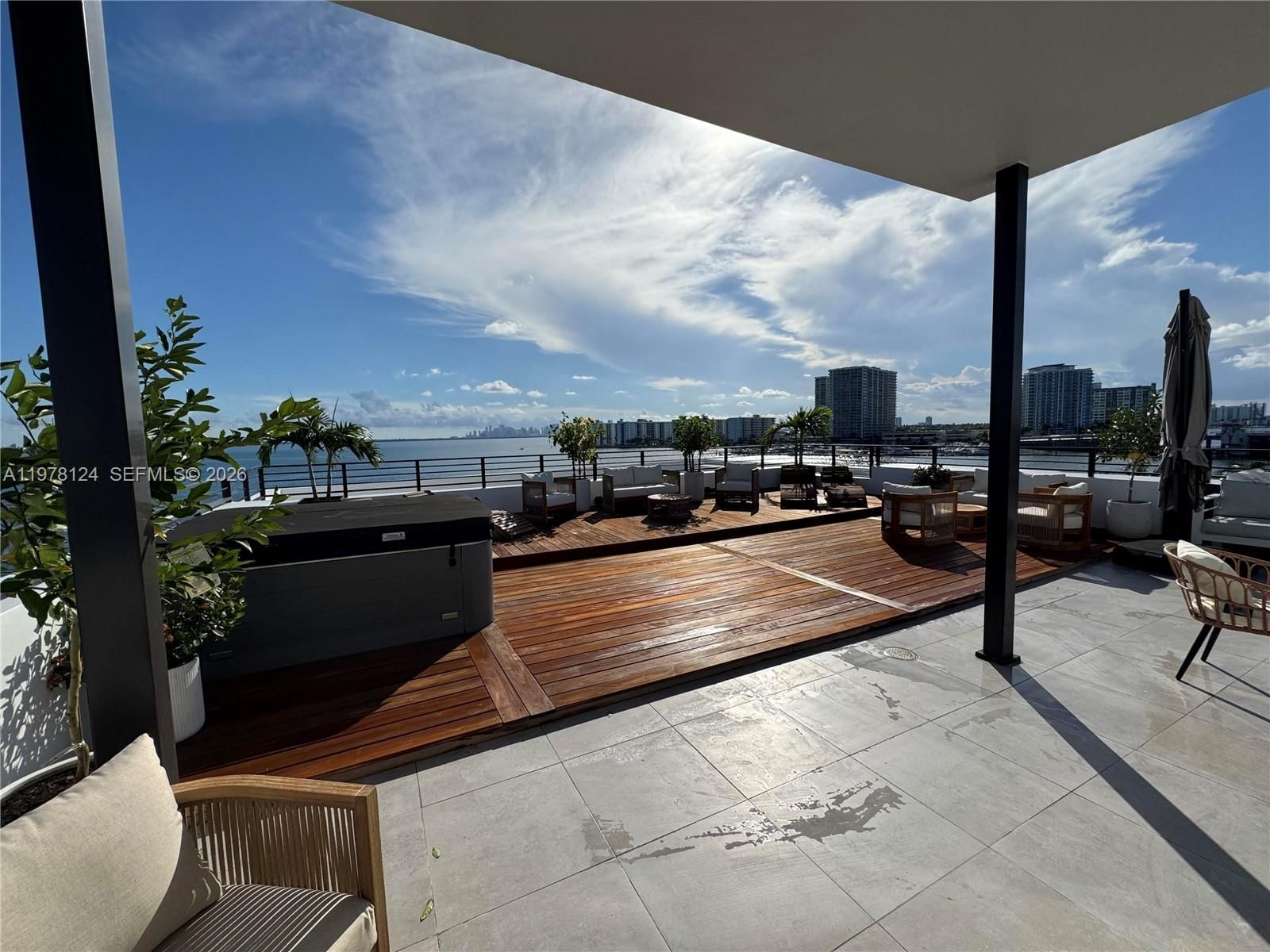 1930 BAY DR, Unit 4 - 27