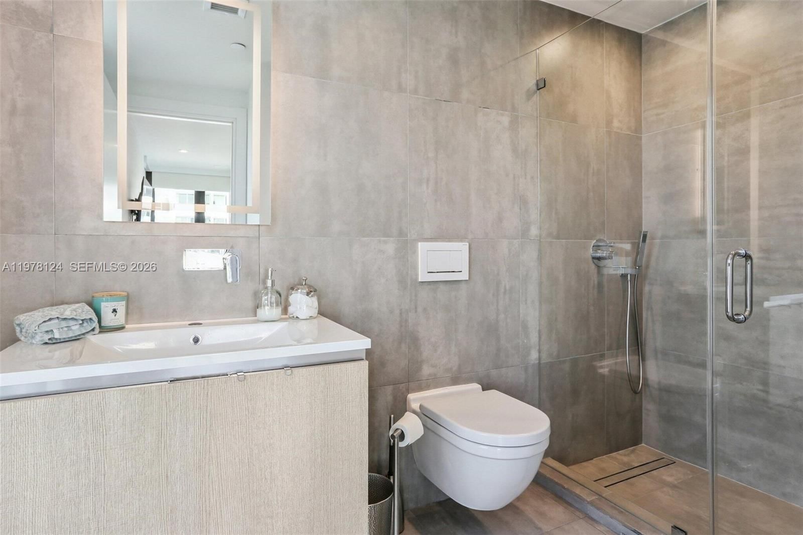 1930 BAY DR, Unit 4 - 41