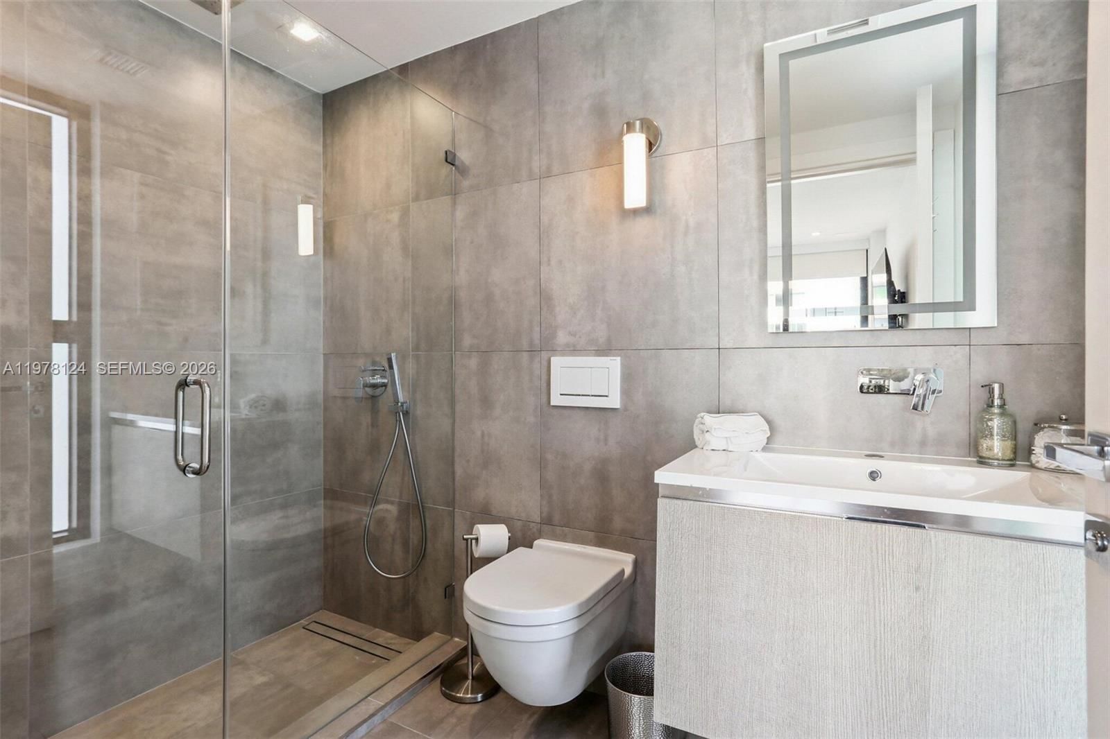 1930 BAY DR, Unit 4 - 46