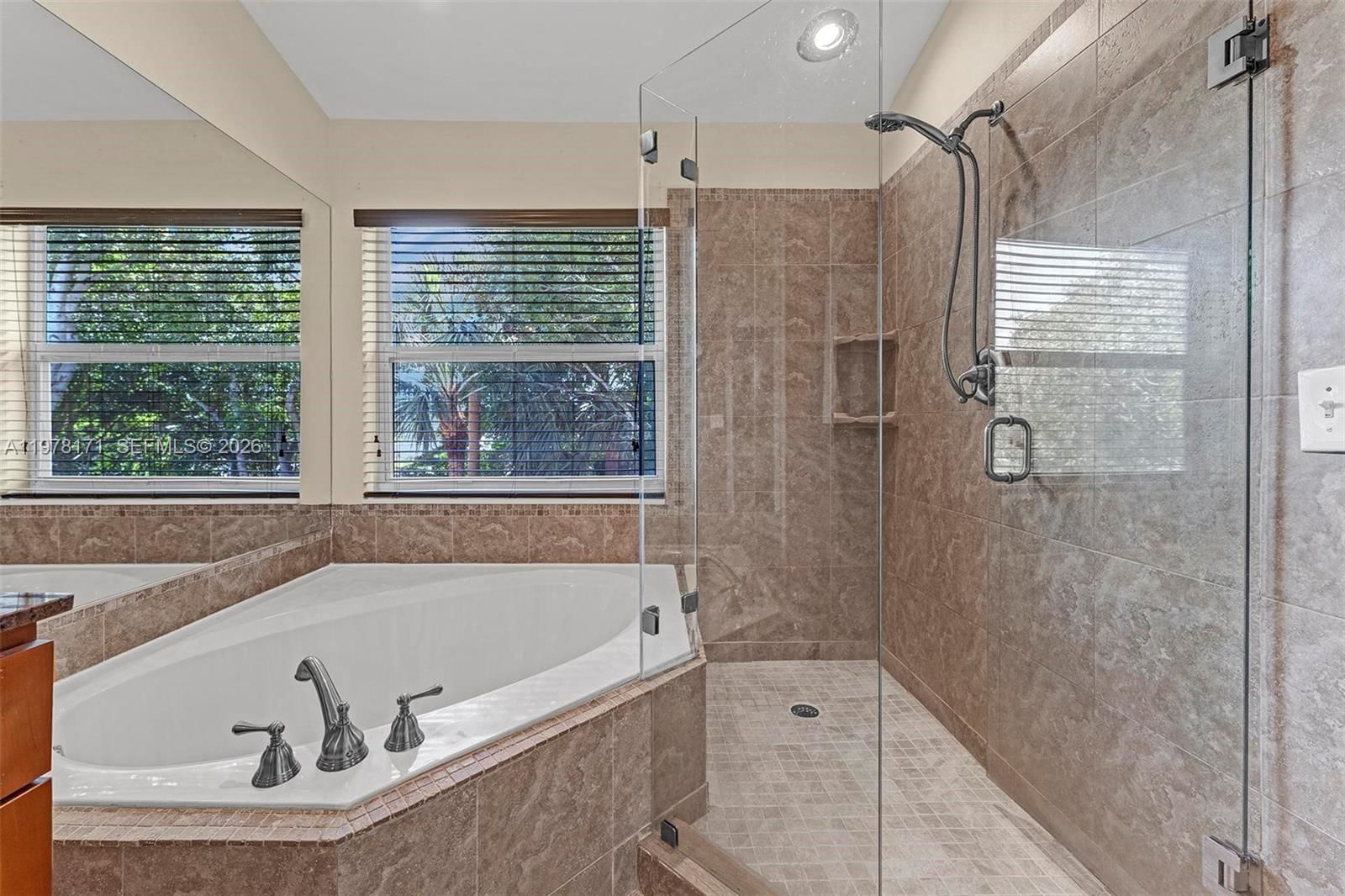 772 NW 132nd Ave - 26