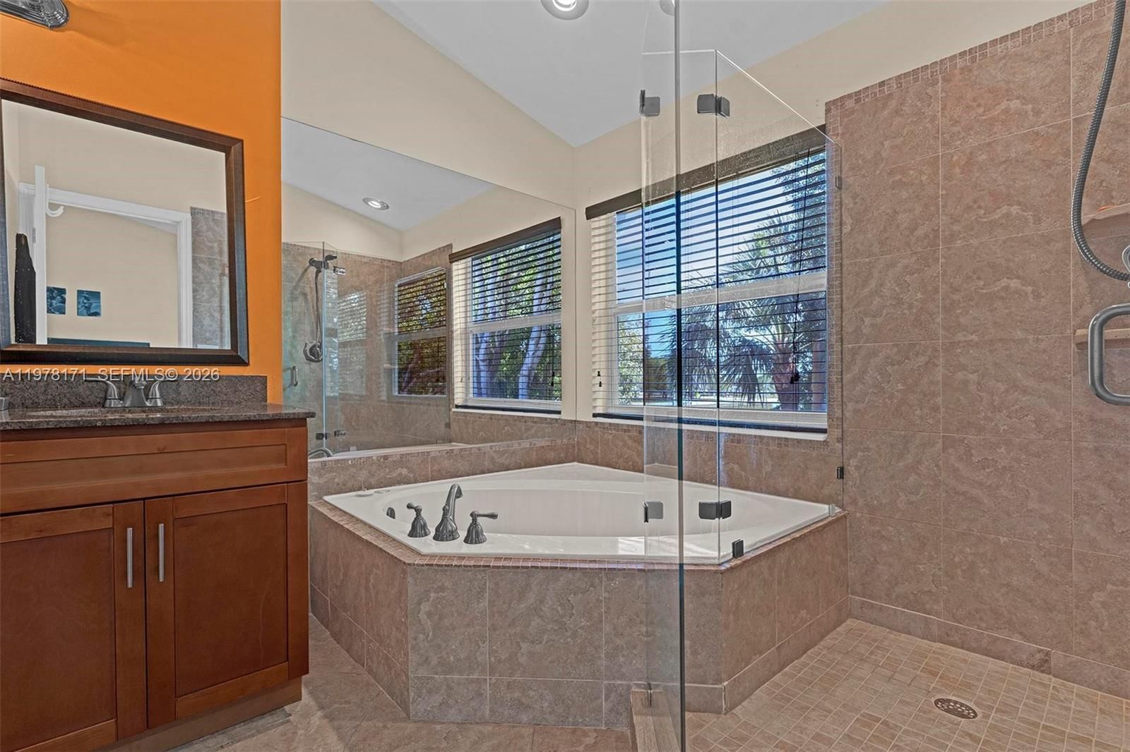 772 NW 132nd Ave - 27