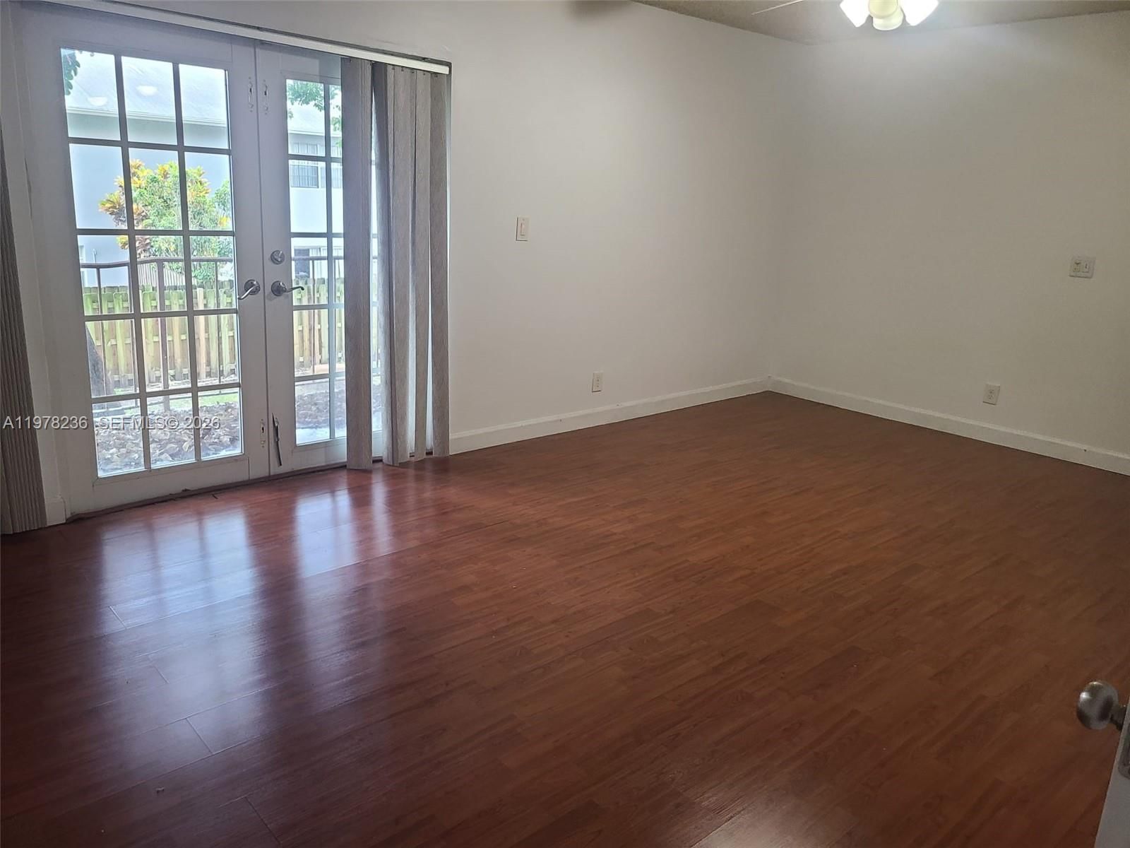 29 SEVILLE CIR, Unit 4-49 - 10