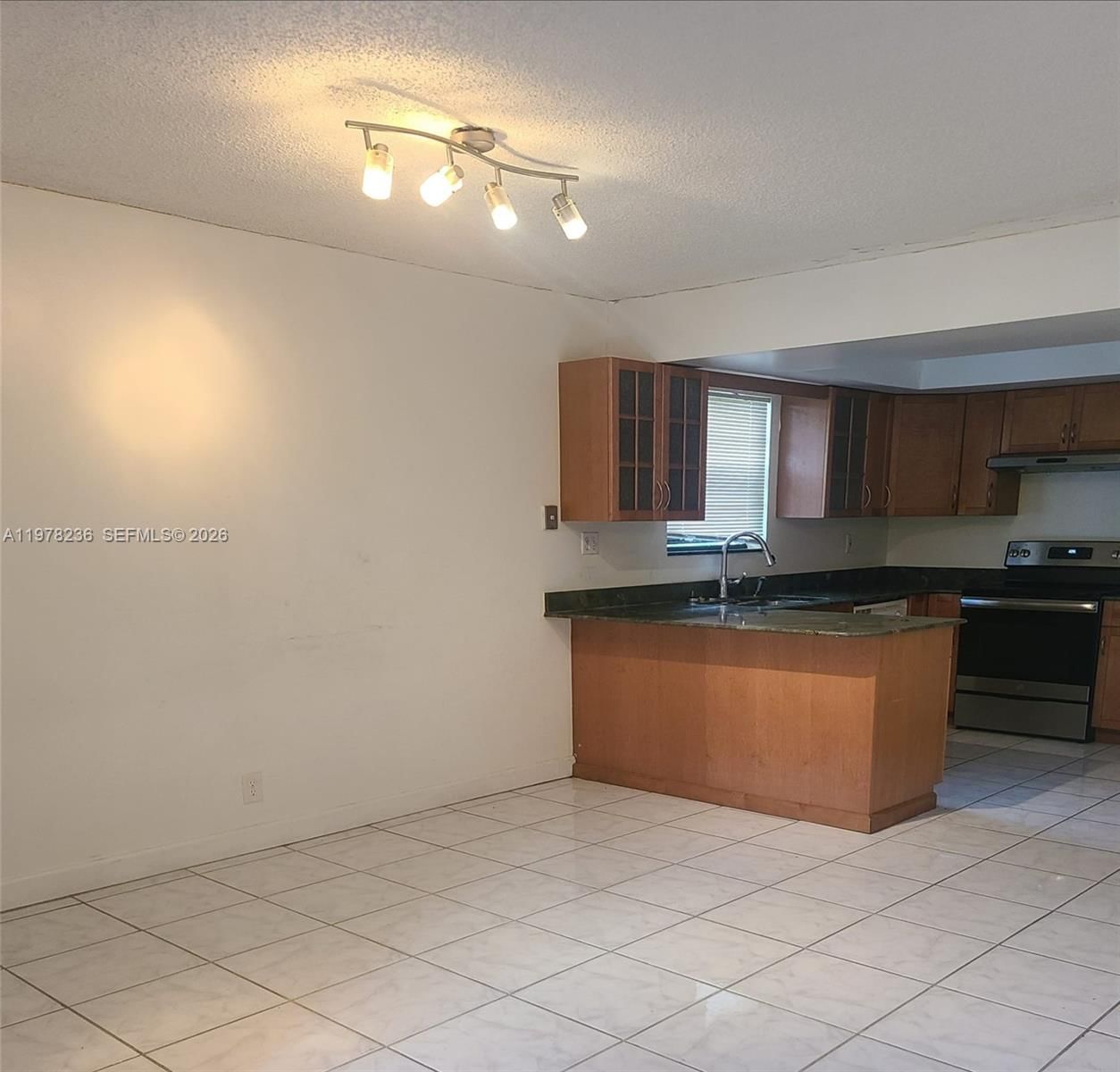 29 SEVILLE CIR, Unit 4-49 - 13