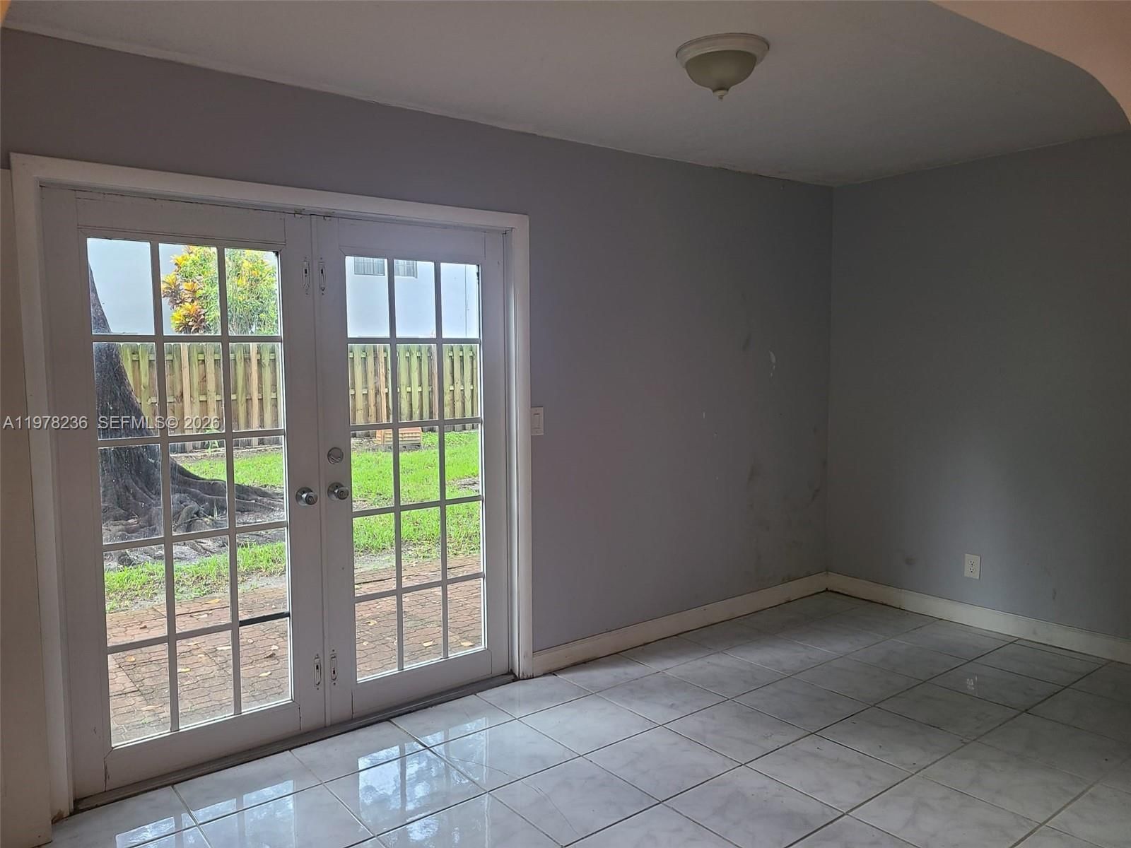 29 SEVILLE CIR, Unit 4-49 - 15