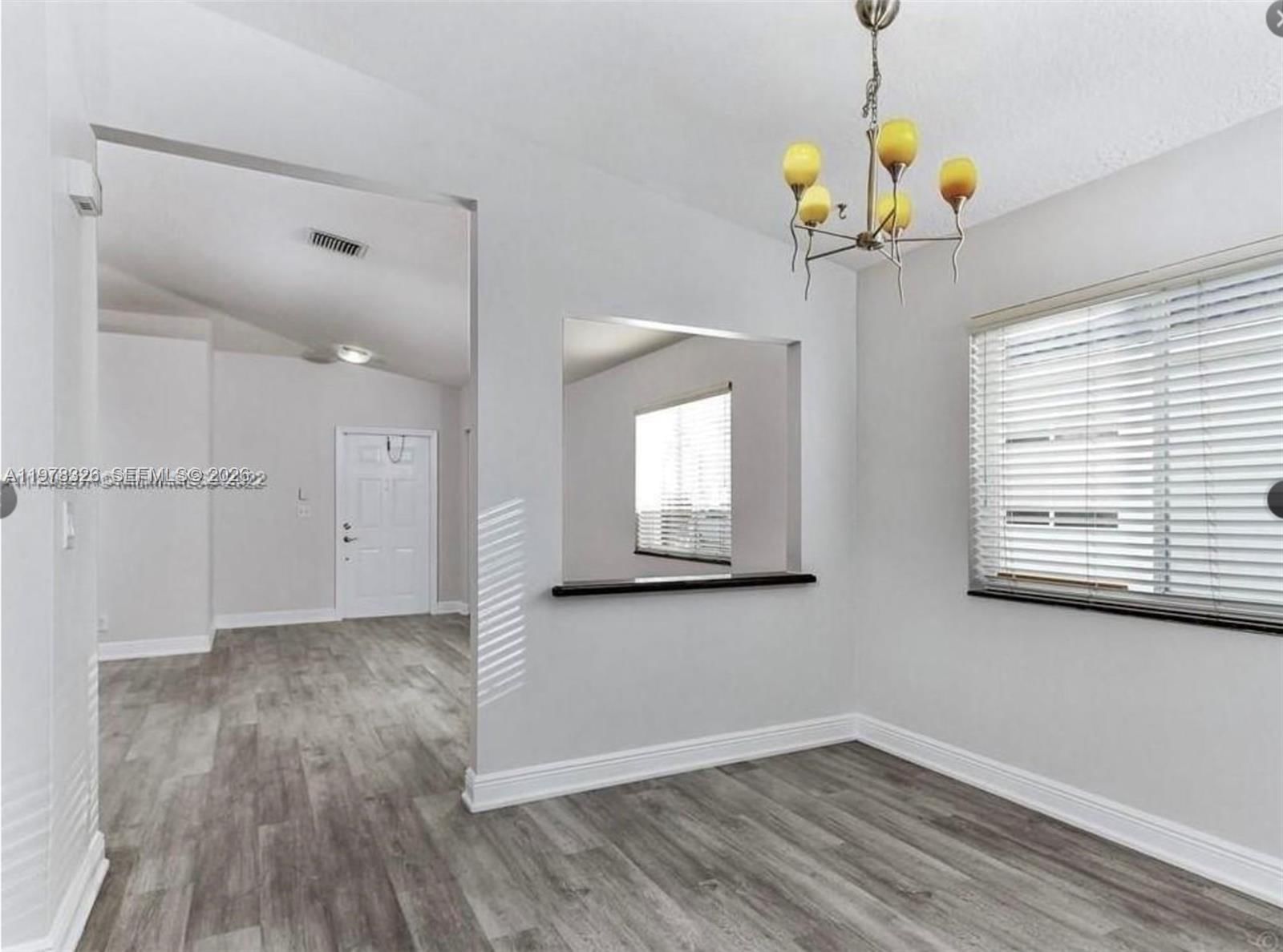 1213 SW 46th Way - 4