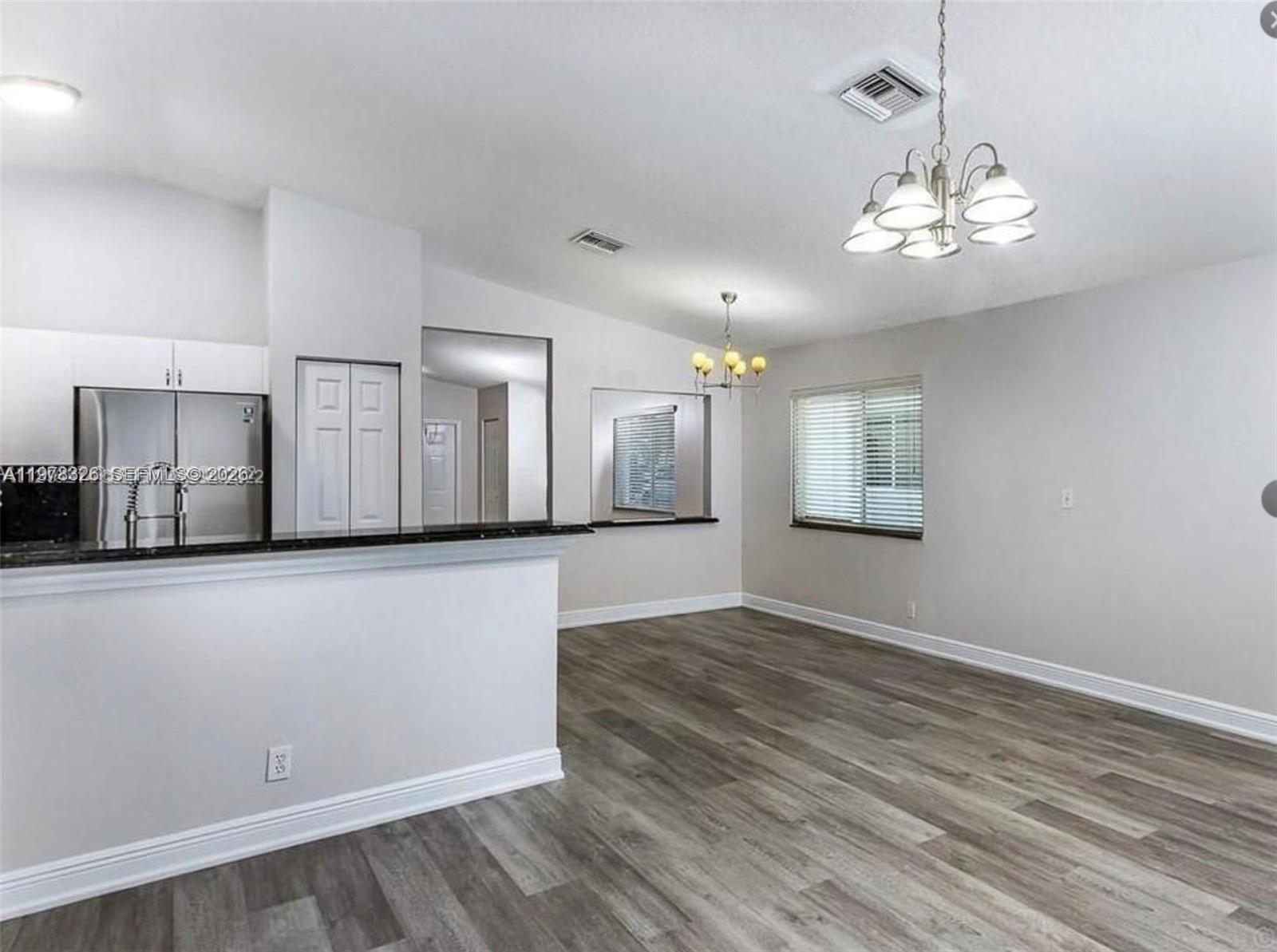 1213 SW 46th Way - 5