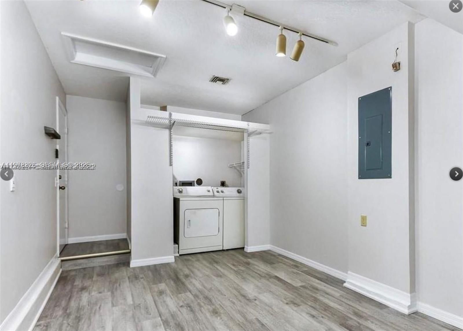 1213 SW 46th Way - 8