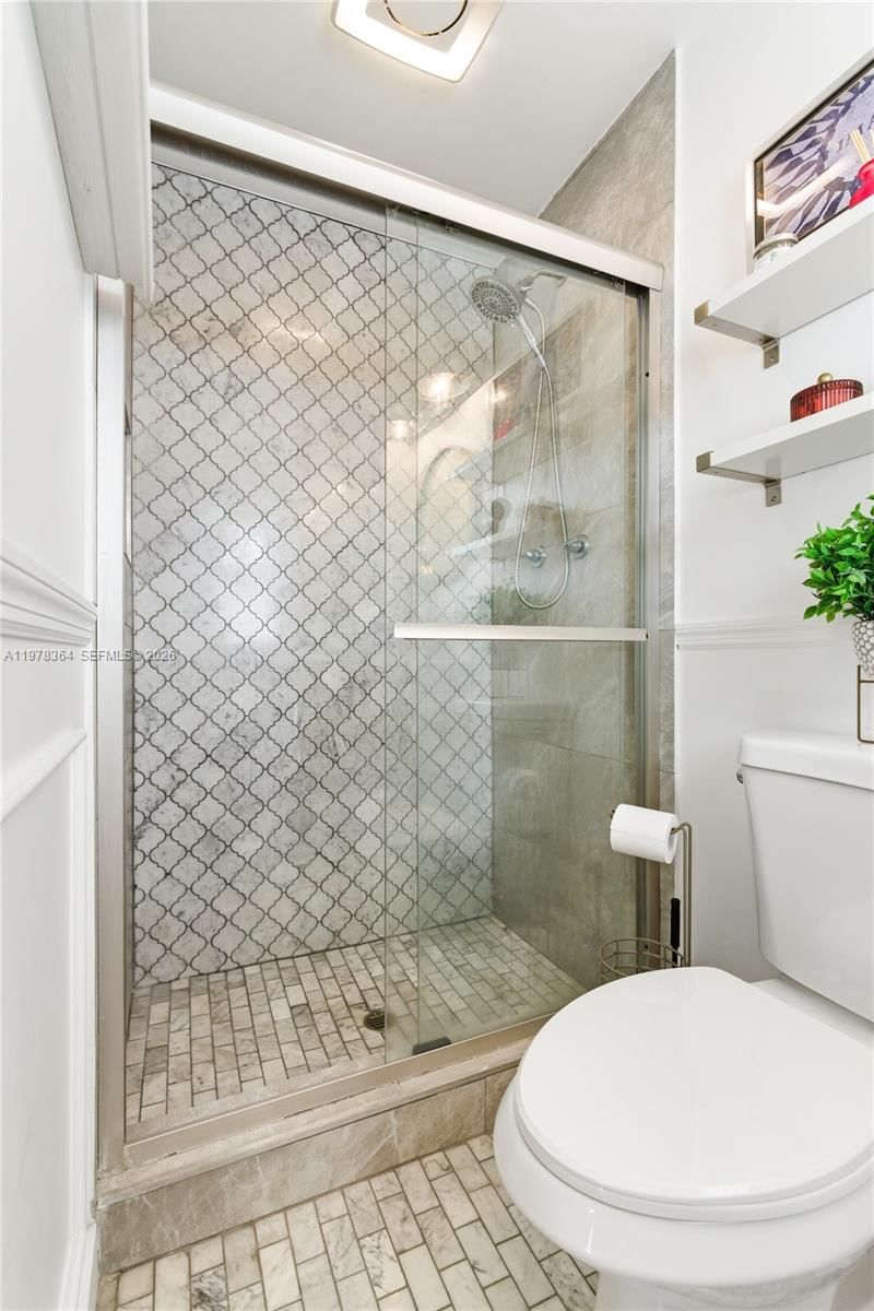 640 NE 115th St - 20