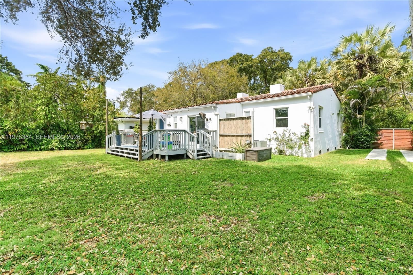 640 NE 115th St - 24