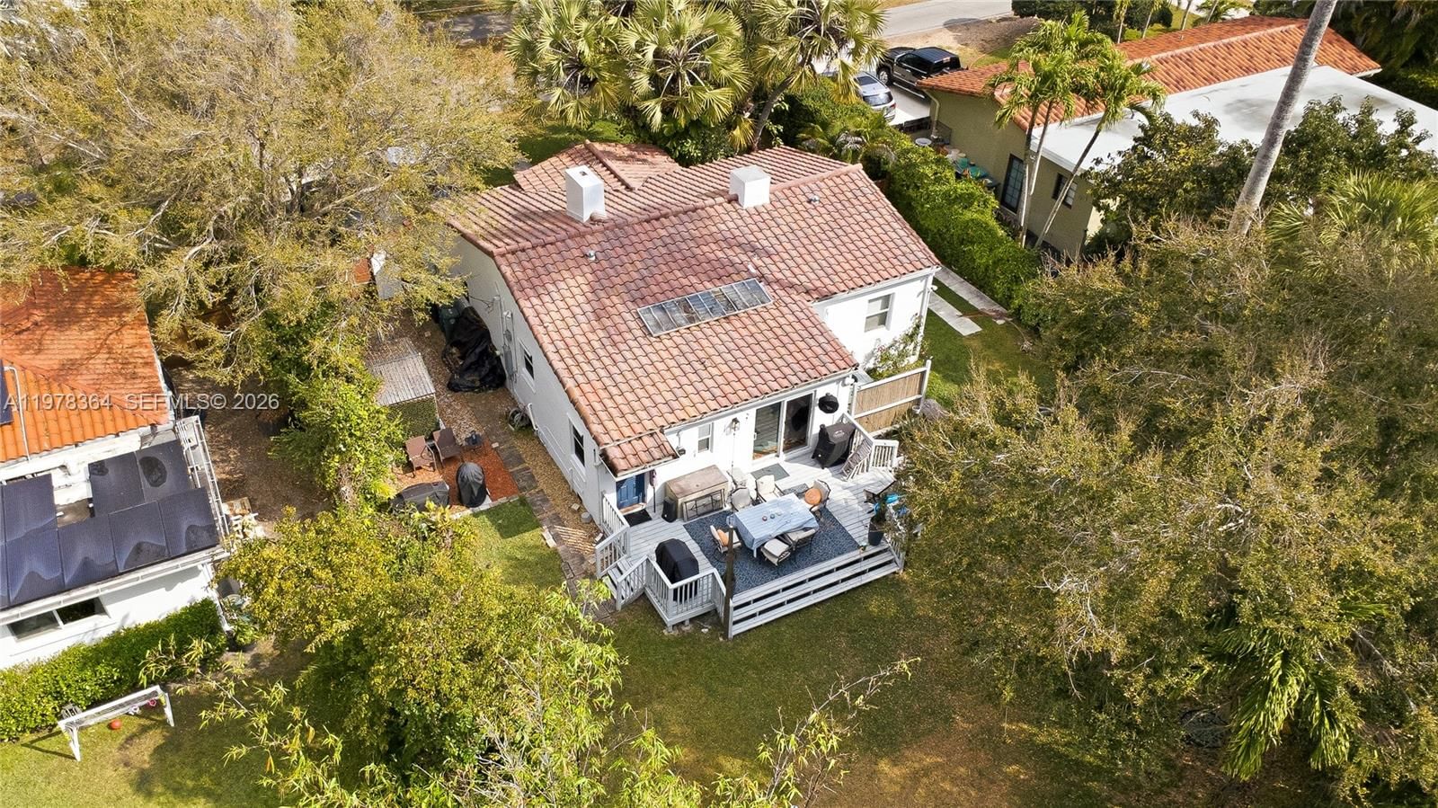 640 NE 115th St - 25