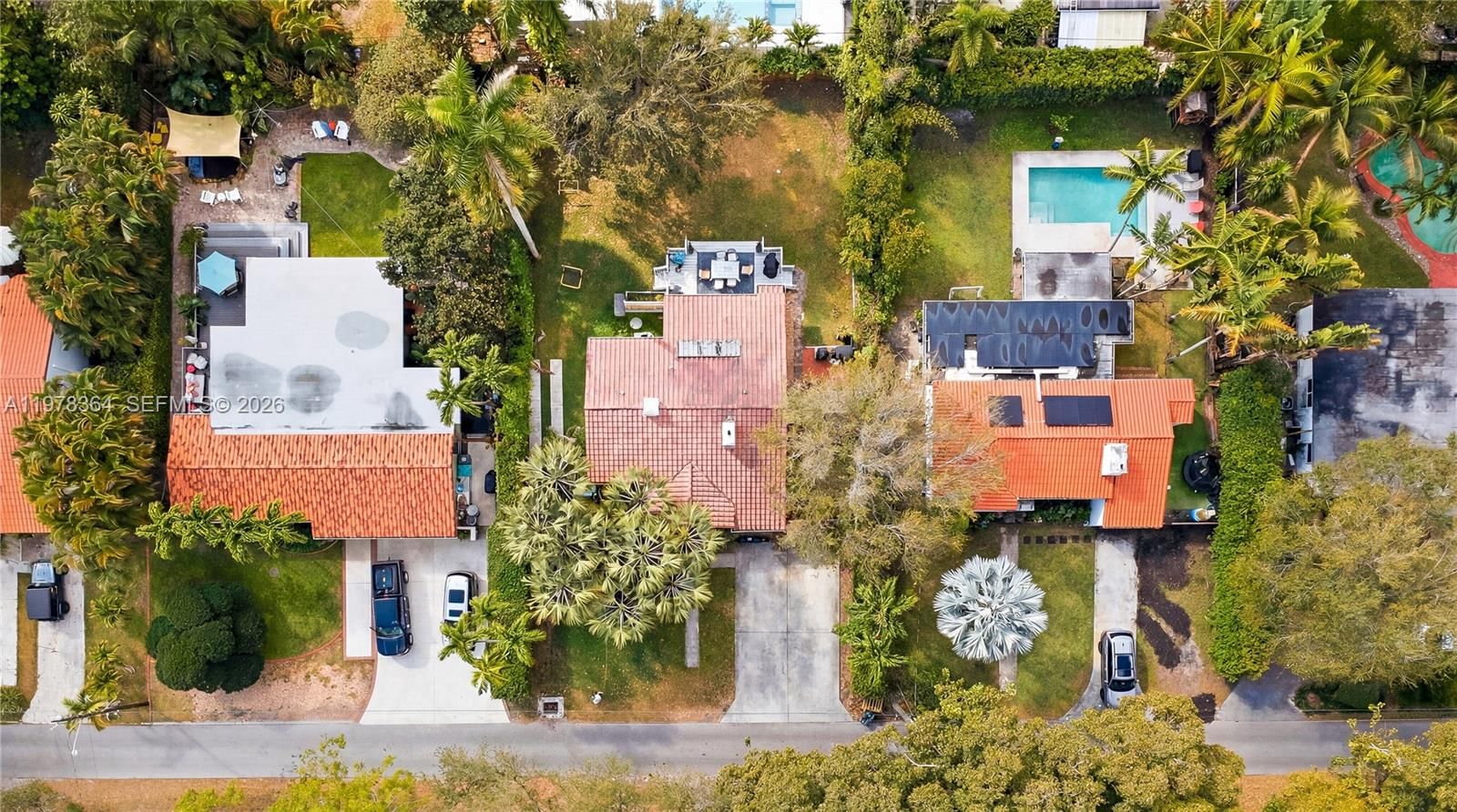 640 NE 115th St - 28