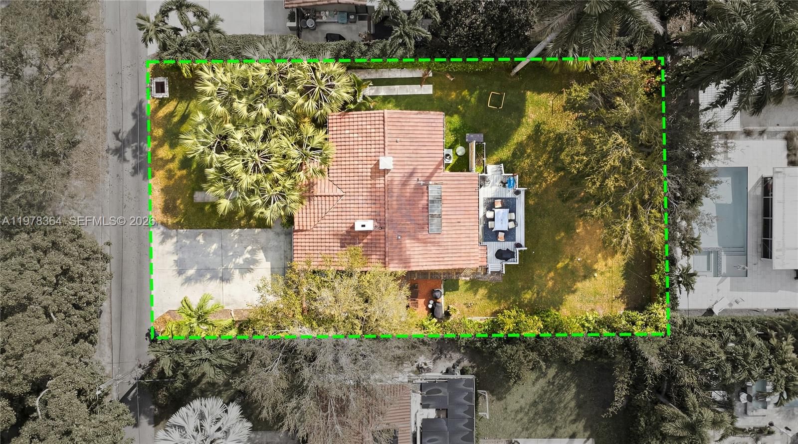 640 NE 115th St - 29