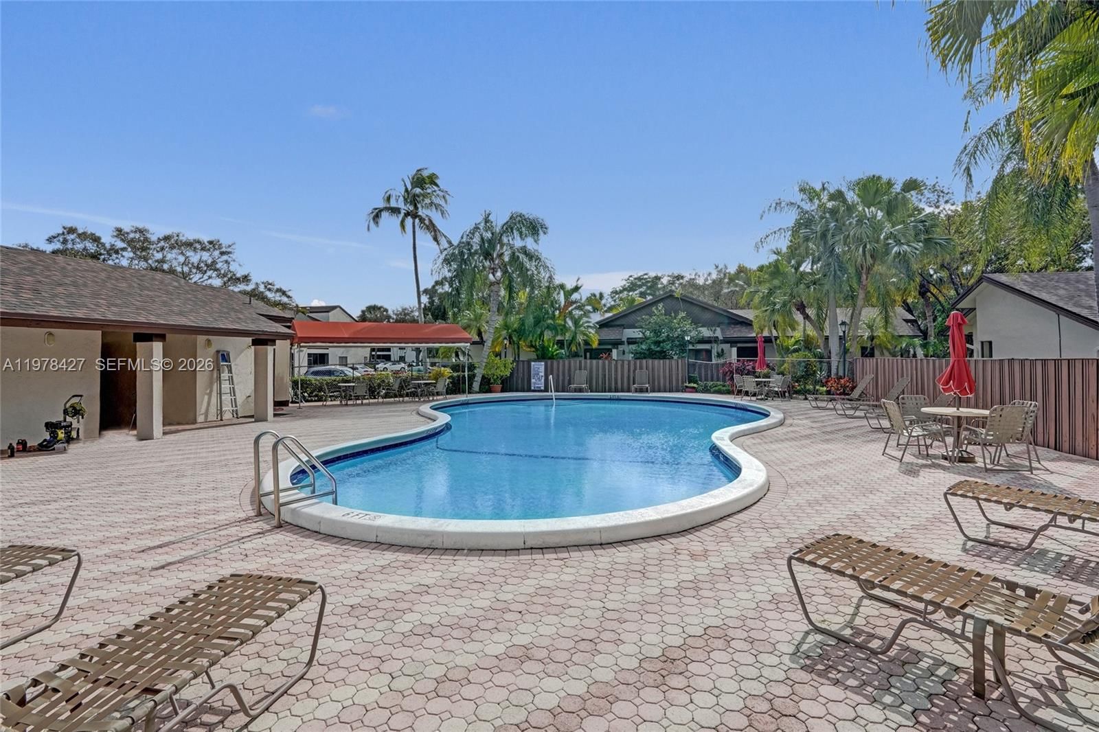 2541 N Carambola Cir N, Unit 1832 - 41