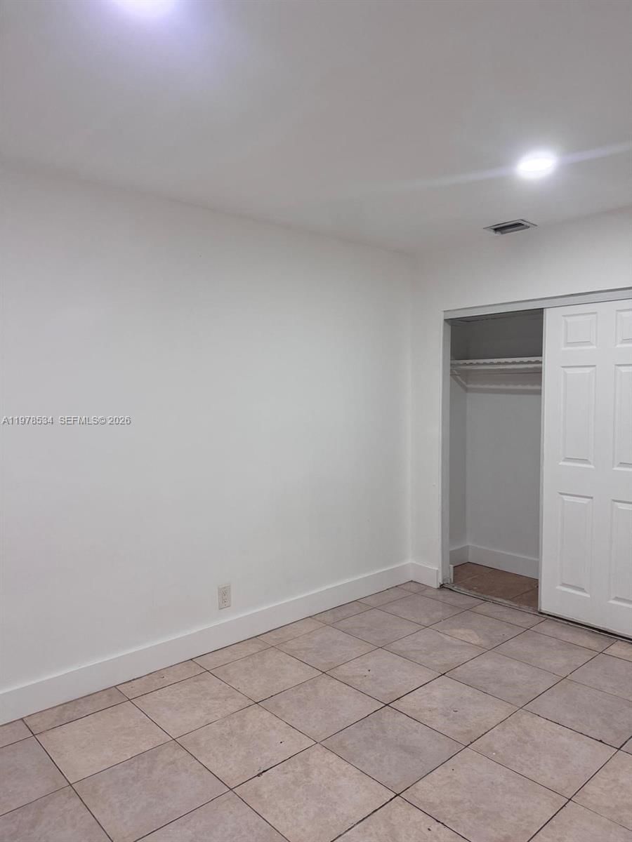 221 NE 40TH ST, Unit 1-3 - 1