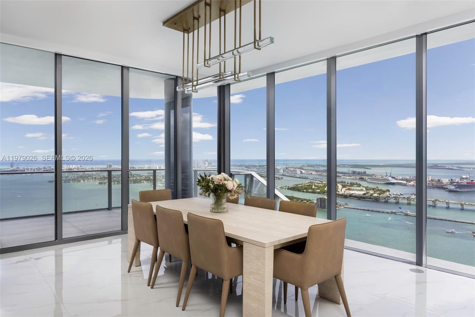 700 NE 24TH ST, Unit PH-5904 - 1