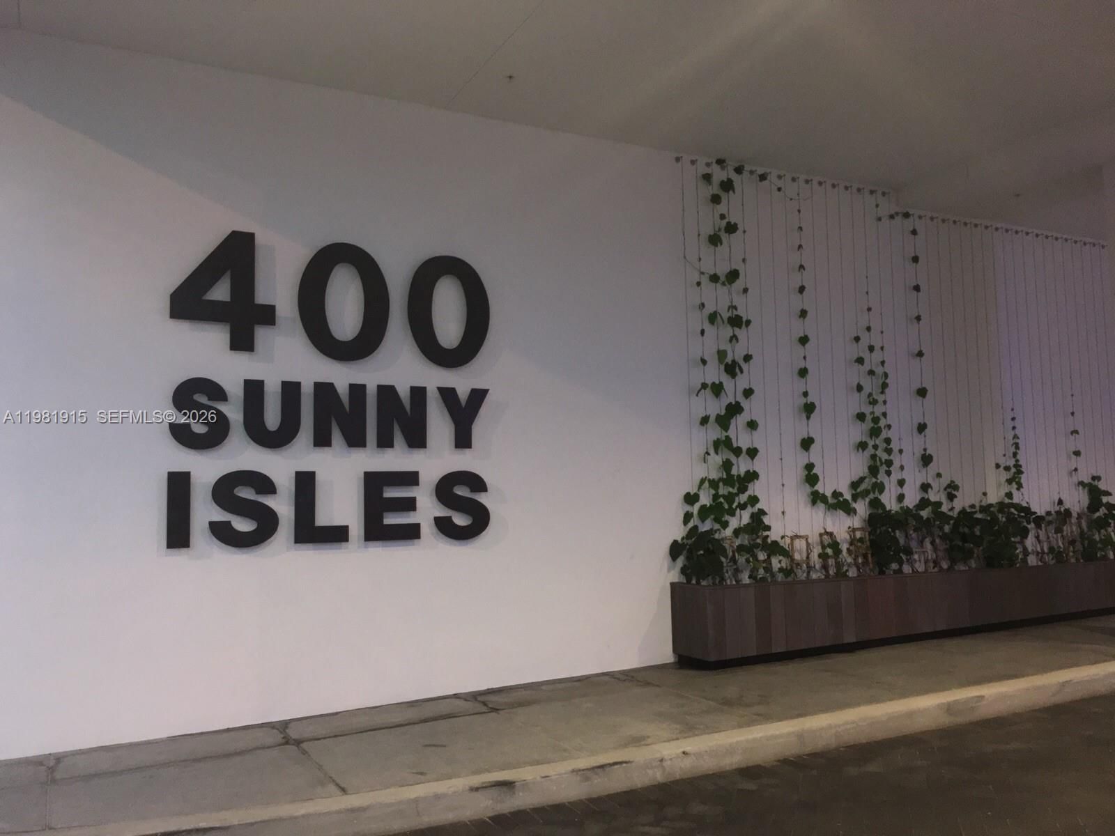 400 SUNNY ISLES BLVD, Unit 1701 - 1