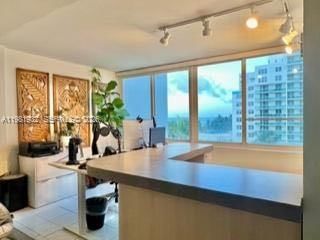 5005 COLLINS AVE, Unit 518 - 1