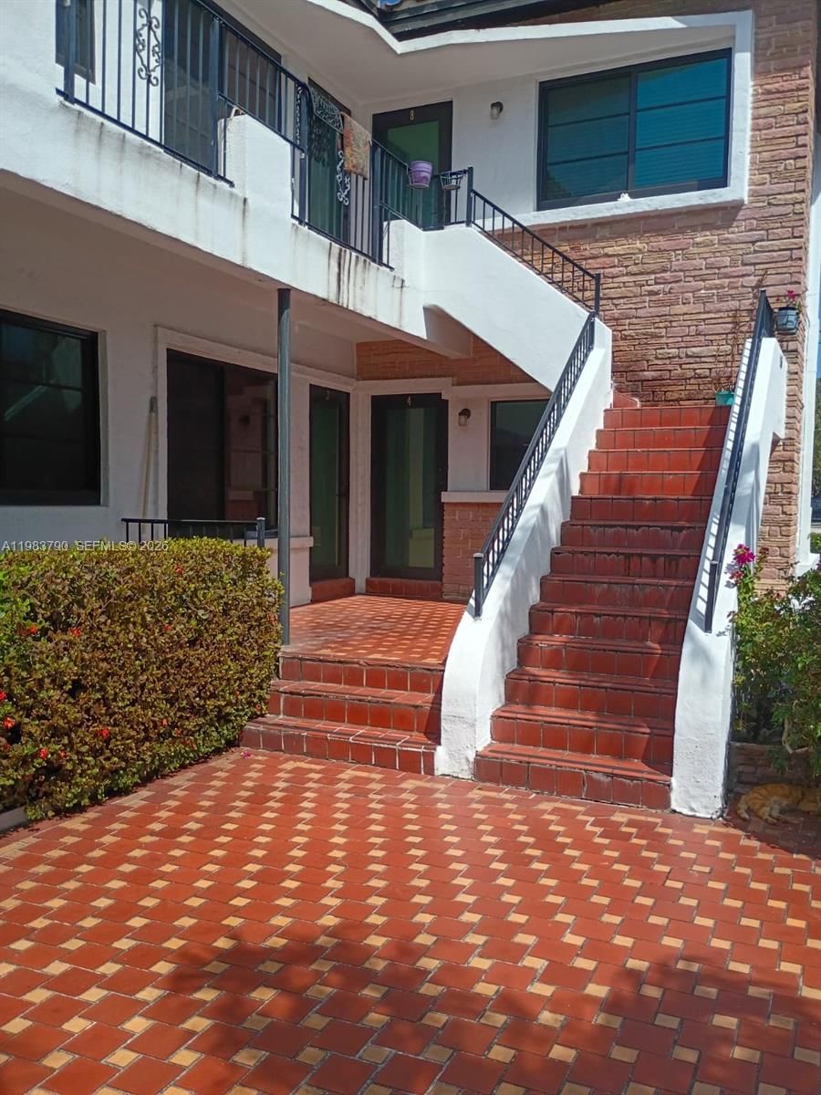 235 83RD ST, Unit 4 - 1