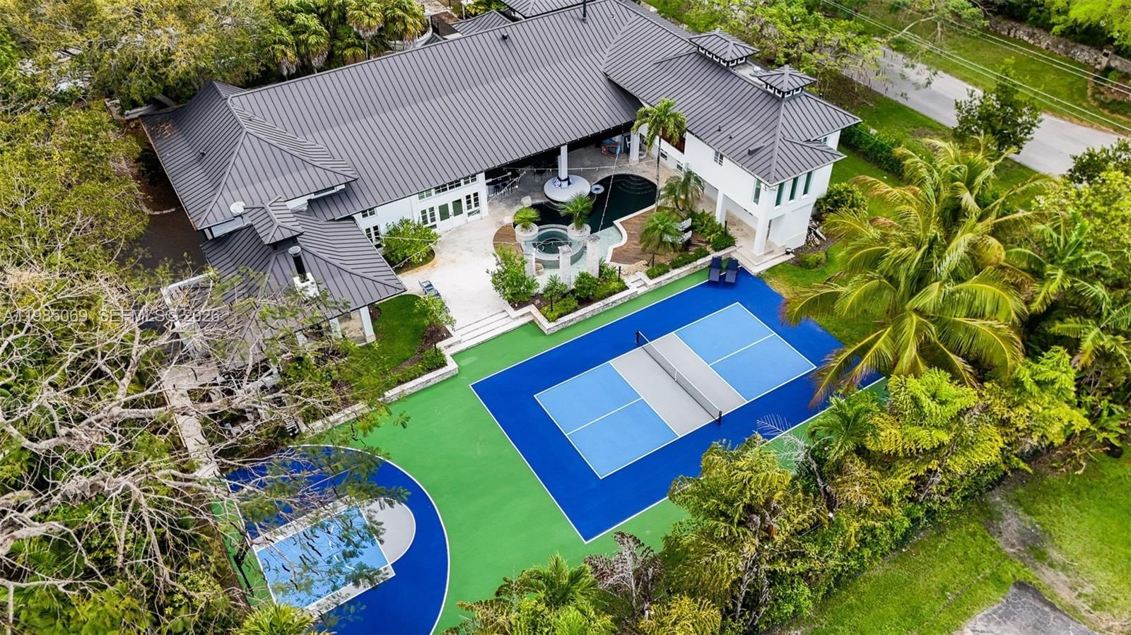 6700 SW 132nd St - 1