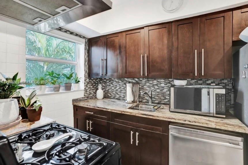 10076 E BAY HARBOR DR, Unit 76D - 1