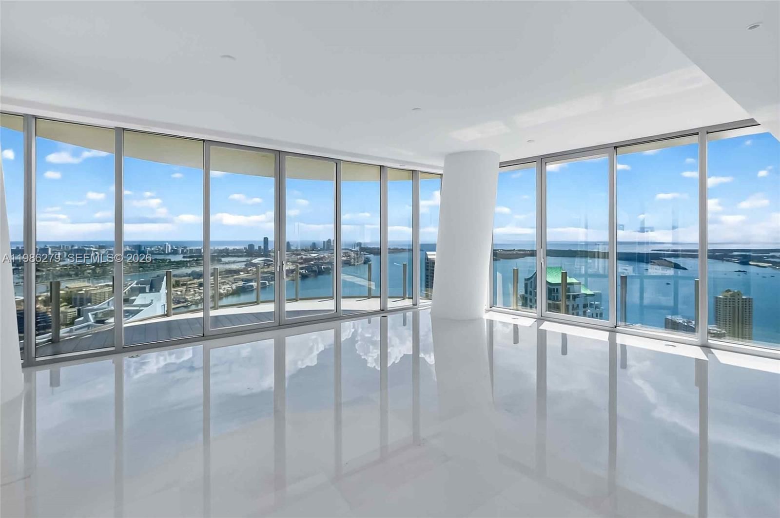 300 BISCAYNE BLVD WAY, Unit 4901E - 1