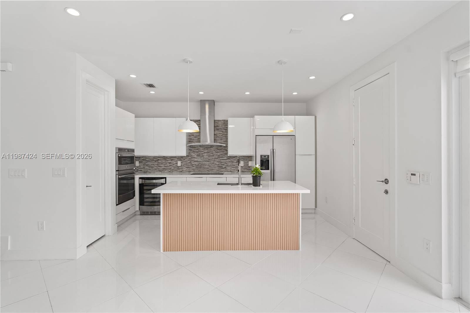 6432 NW 104th Ct - 1