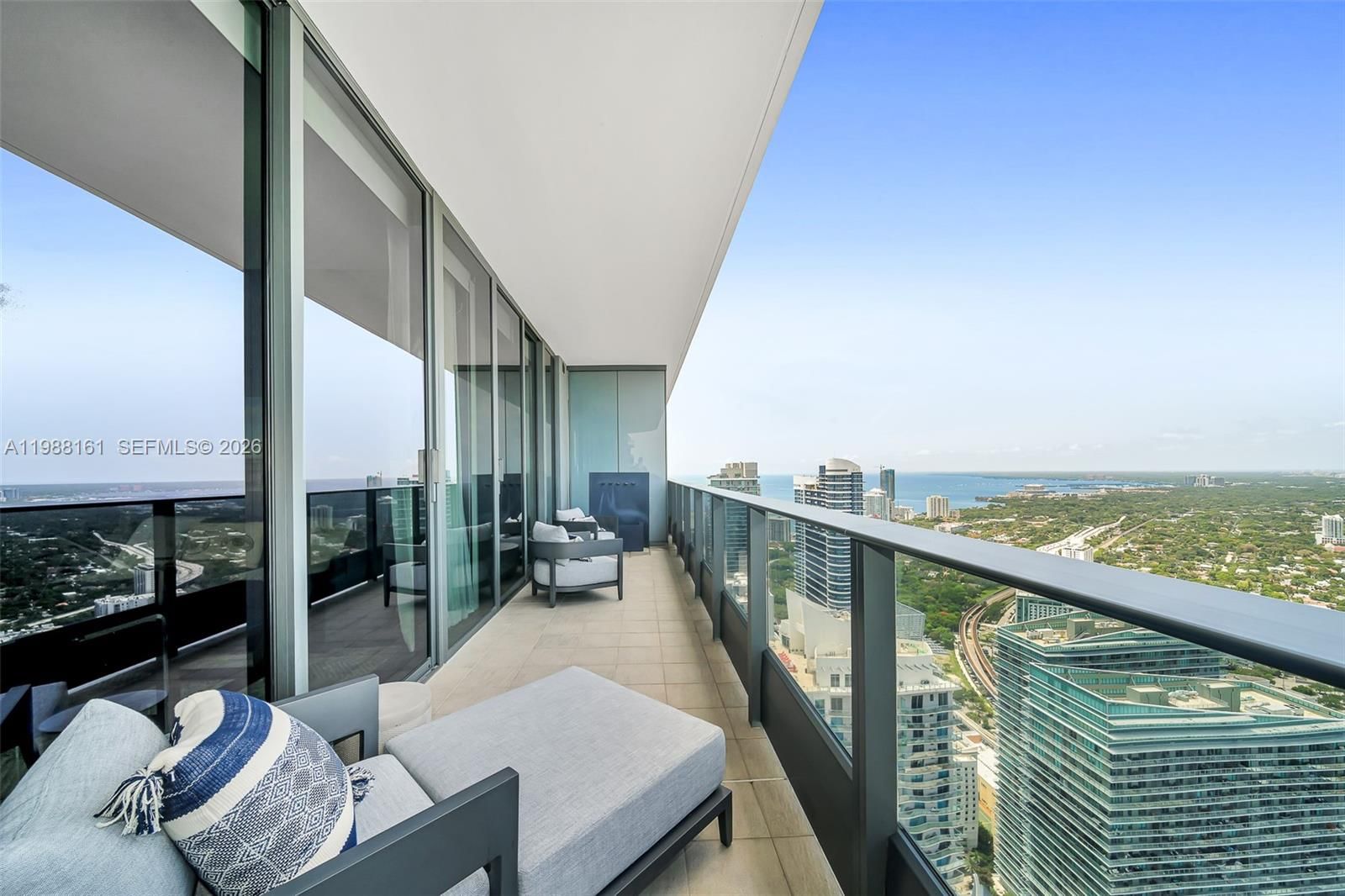 1000 BRICKELL PLZ, Unit PH5807 - 1