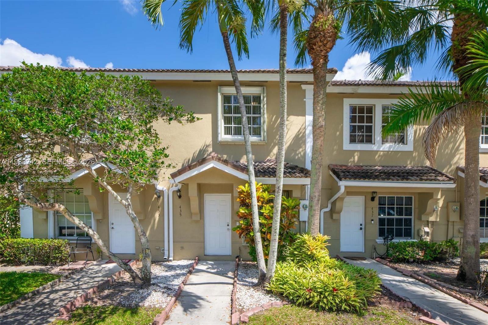 435 SW 122ND TER - 1