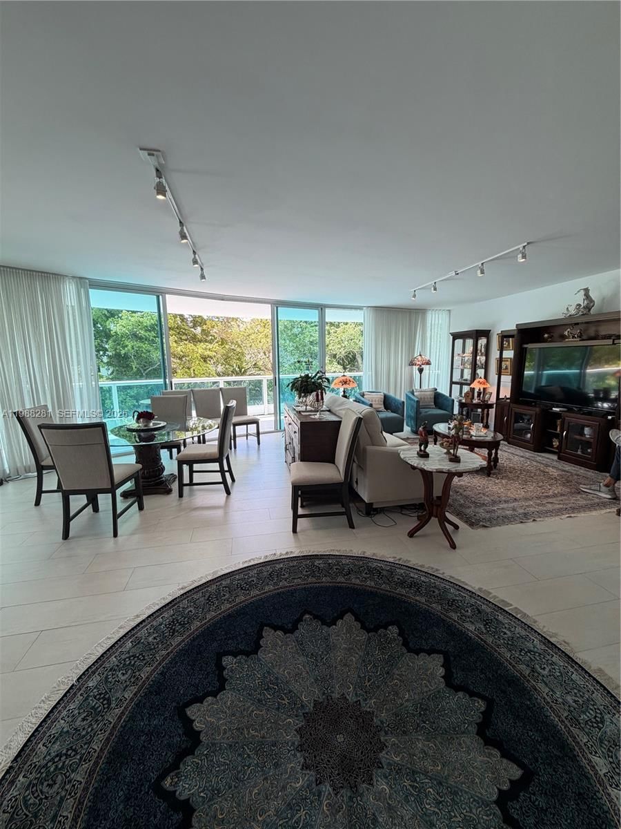 2127 BRICKELL AVE, Unit 502 - 1