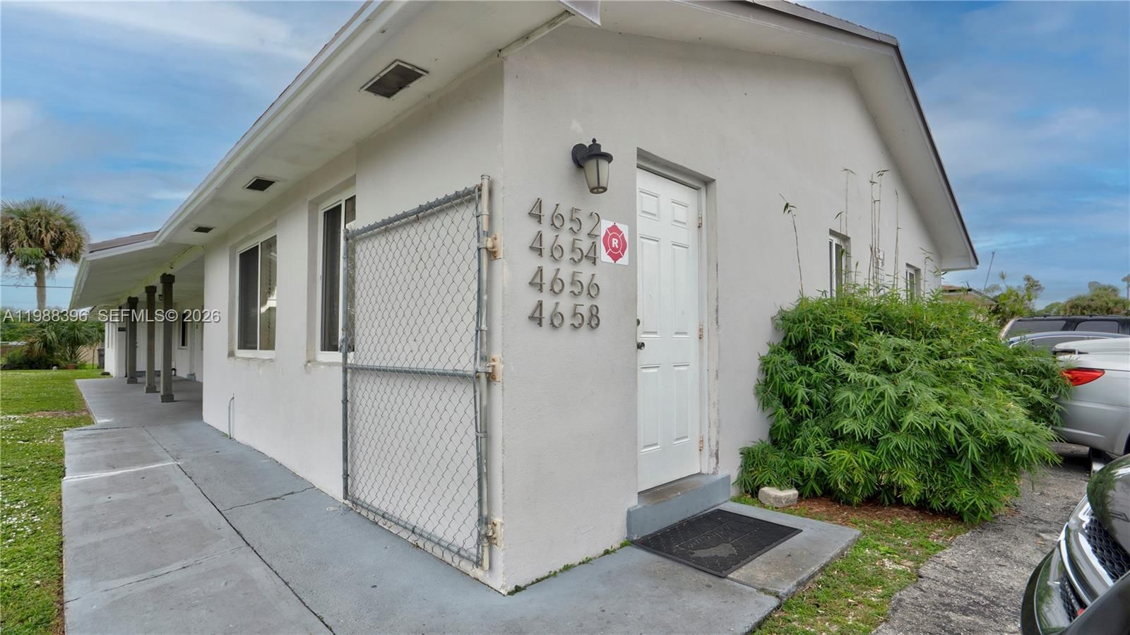 4658 MYLA LN, Unit 4658 - 1