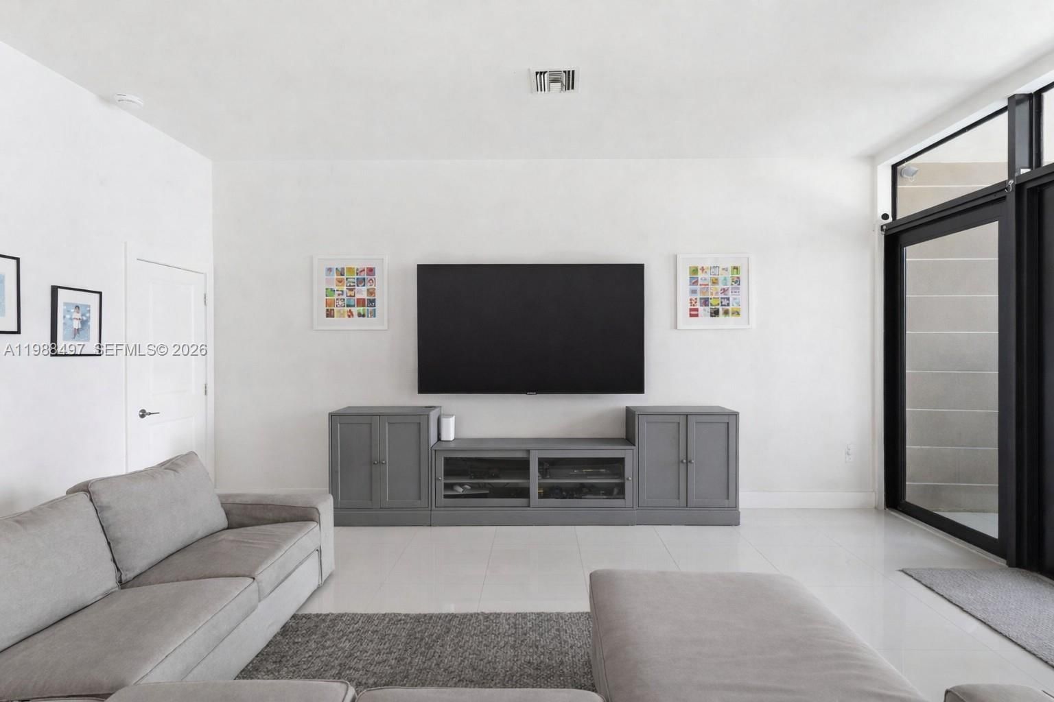 3407 DAY AVE, Unit 3407 - 1