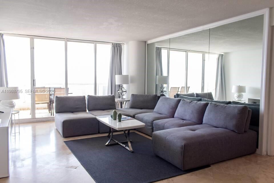 1717 N BAYSHORE DR, Unit B-4141 - 1