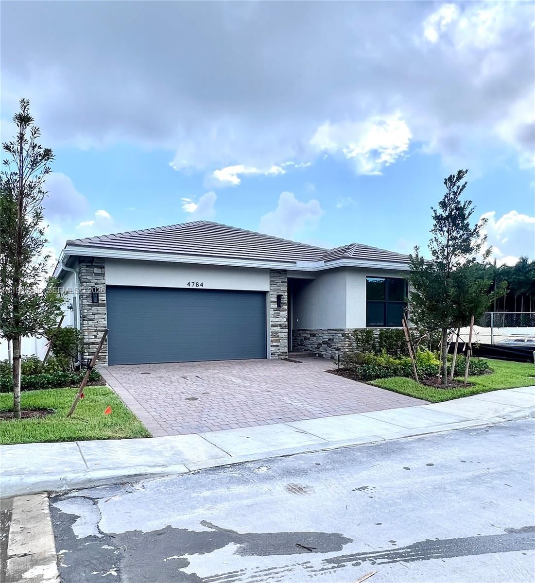 4784 SW 72ND TER - 1