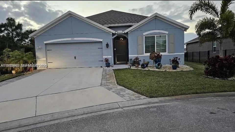 2271 SW Arlington Dr SW, Unit 2271 - 1