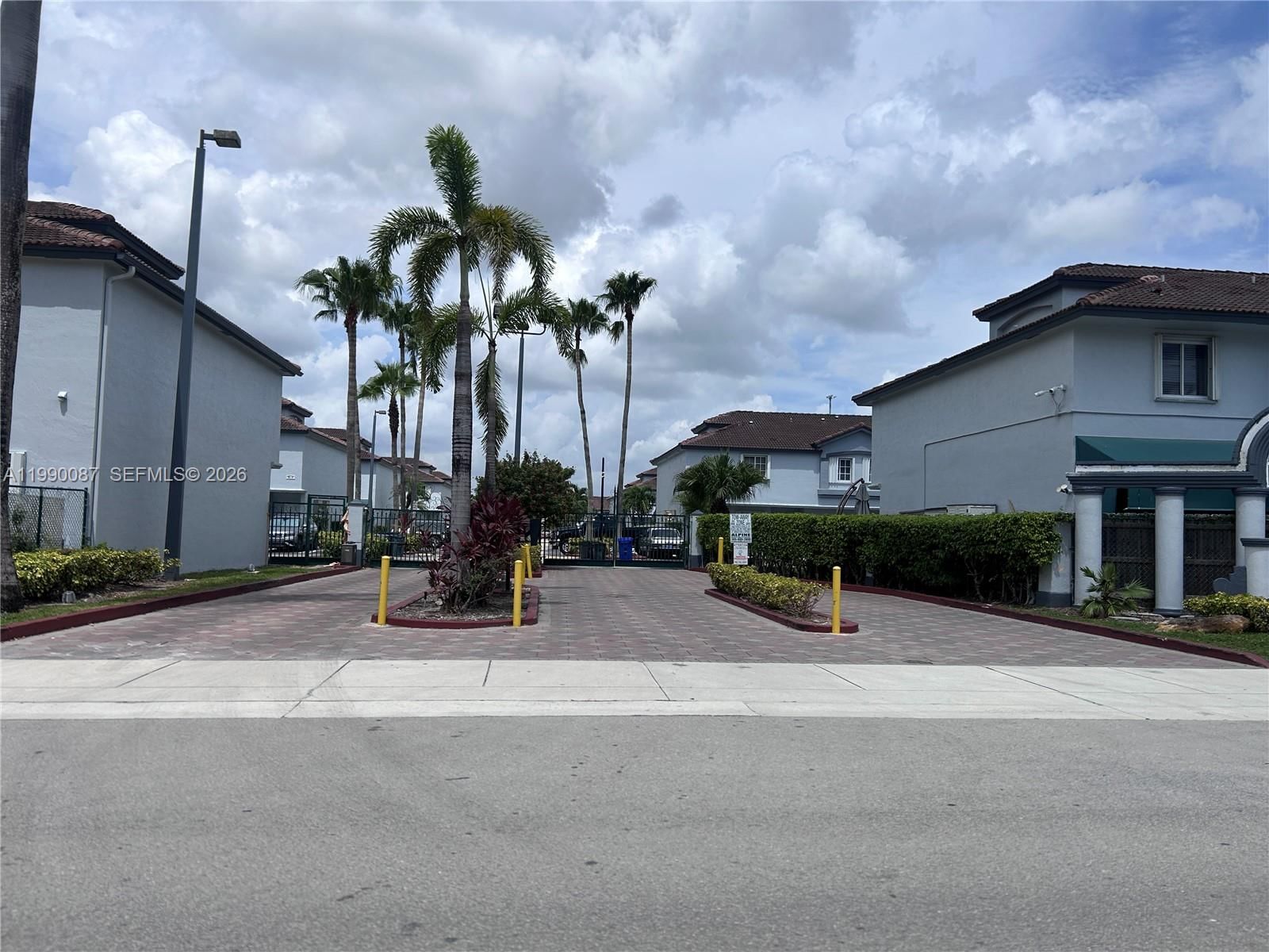 8260 NW 10th, Unit 7 - 1