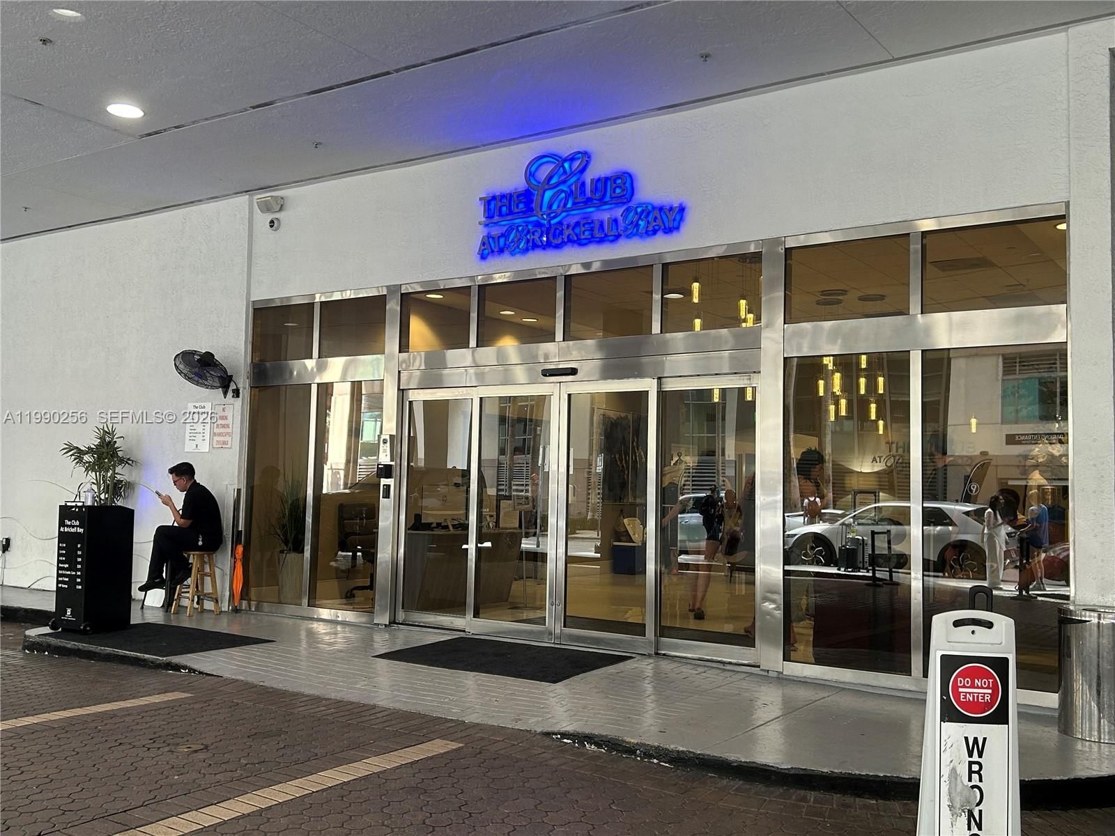 1200 BRICKELL BAY DR, Unit 3610 - 1