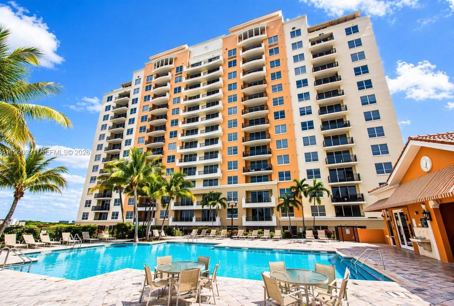 3232 Coral, Unit 605 - 1