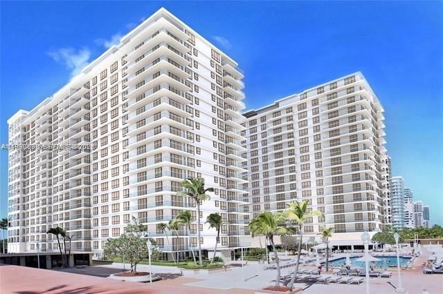 9801 COLLINS AVE, Unit 18U - 1