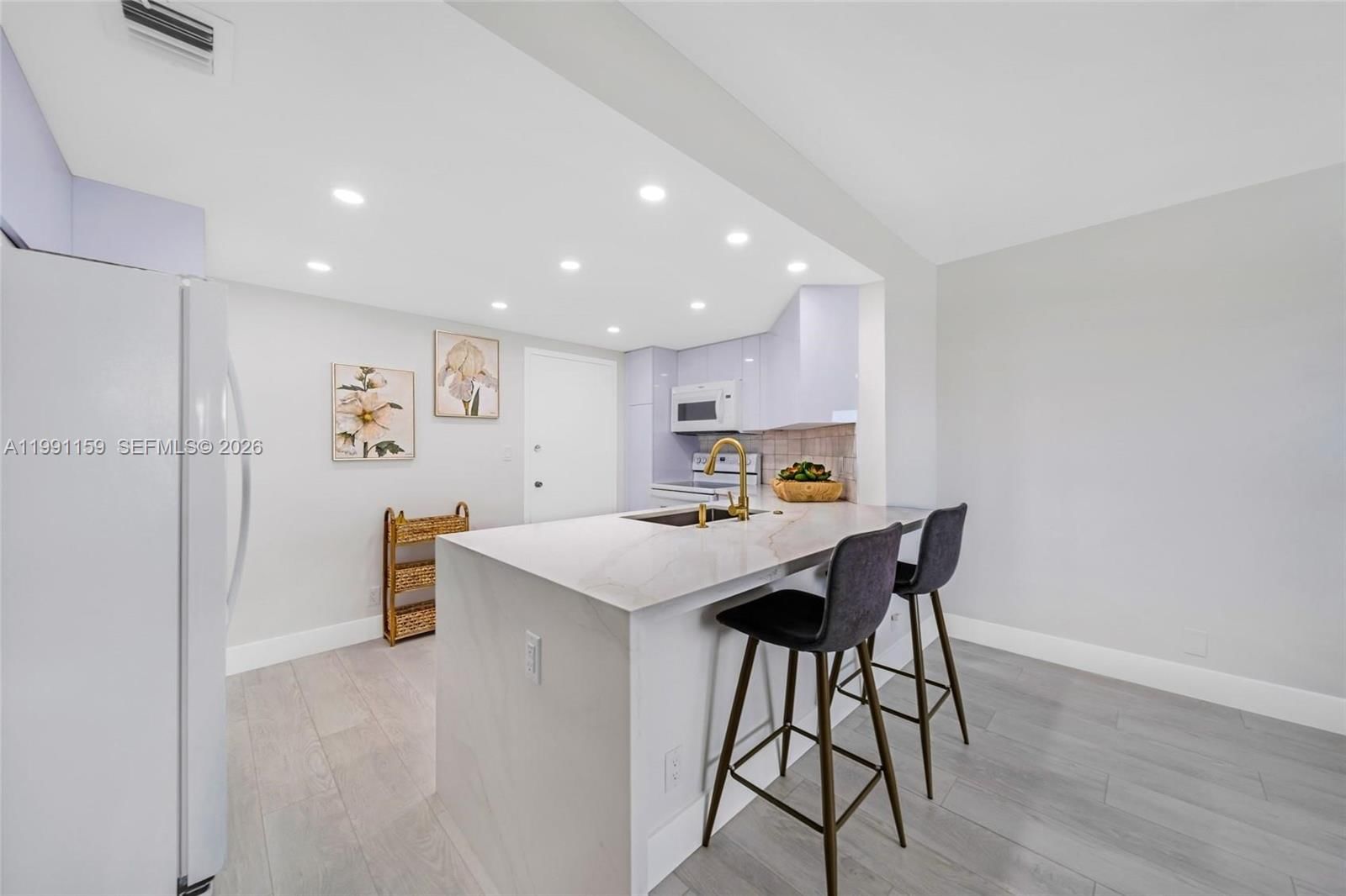 2100 S OCEAN DR, Unit 5B - 1