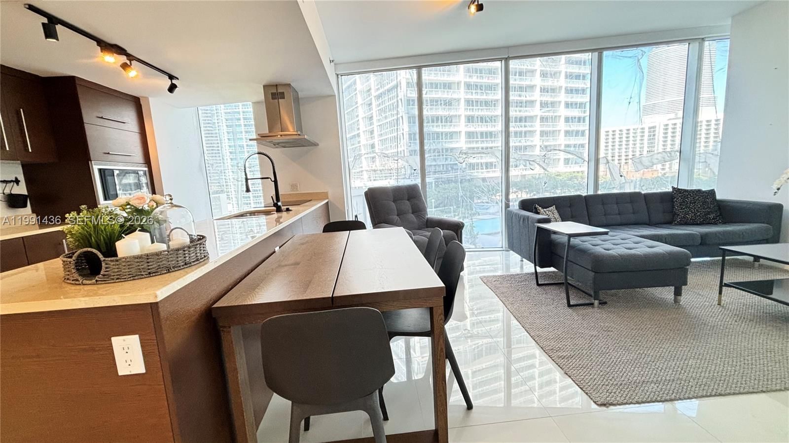 495 BRICKELL AVE, Unit 1610 - 1