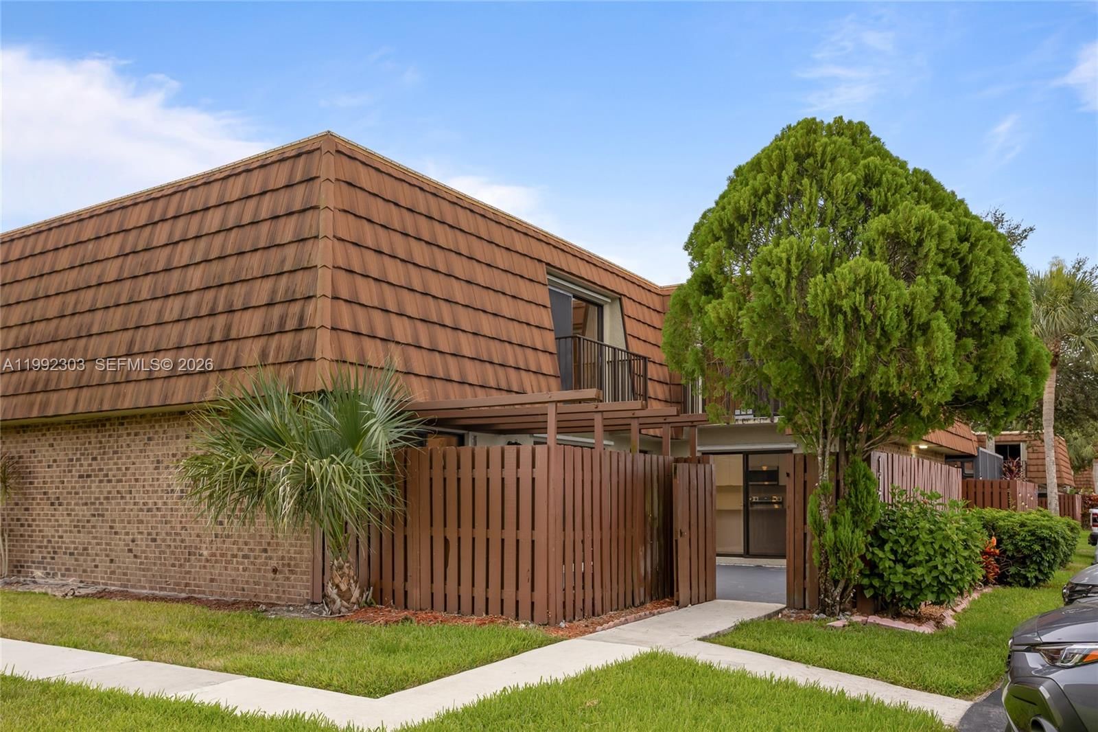 1170 SW 118TH TER - 1