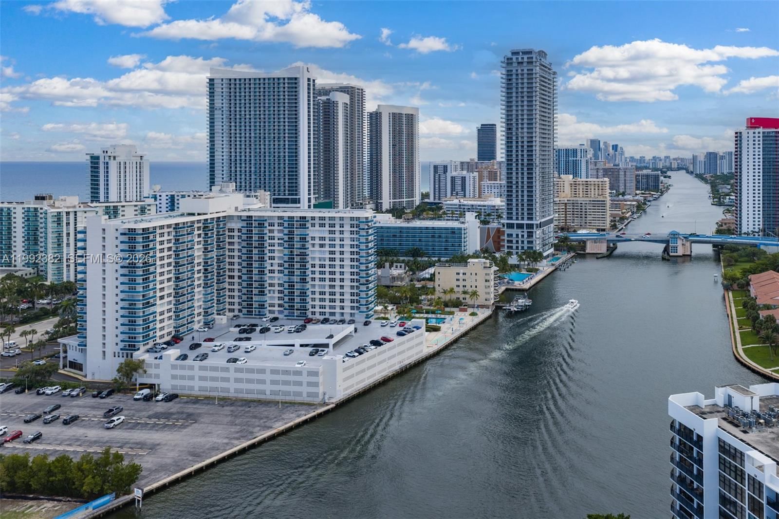 3800 S OCEAN DR, Unit 522 - 1