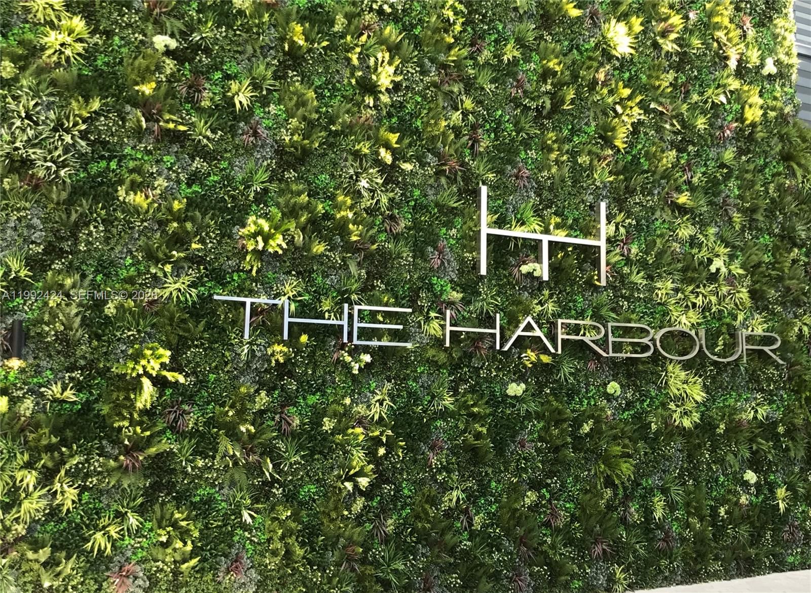 16385 BISCAYNE BLVD, Unit 2206 - 1