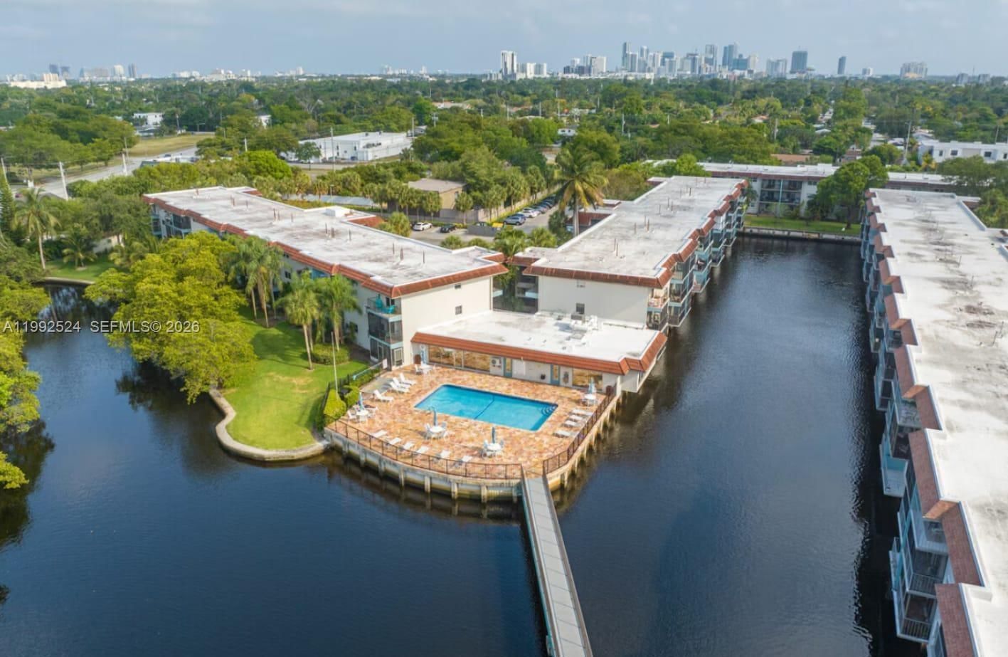 333 NW 17TH CT, Unit 203B - 1