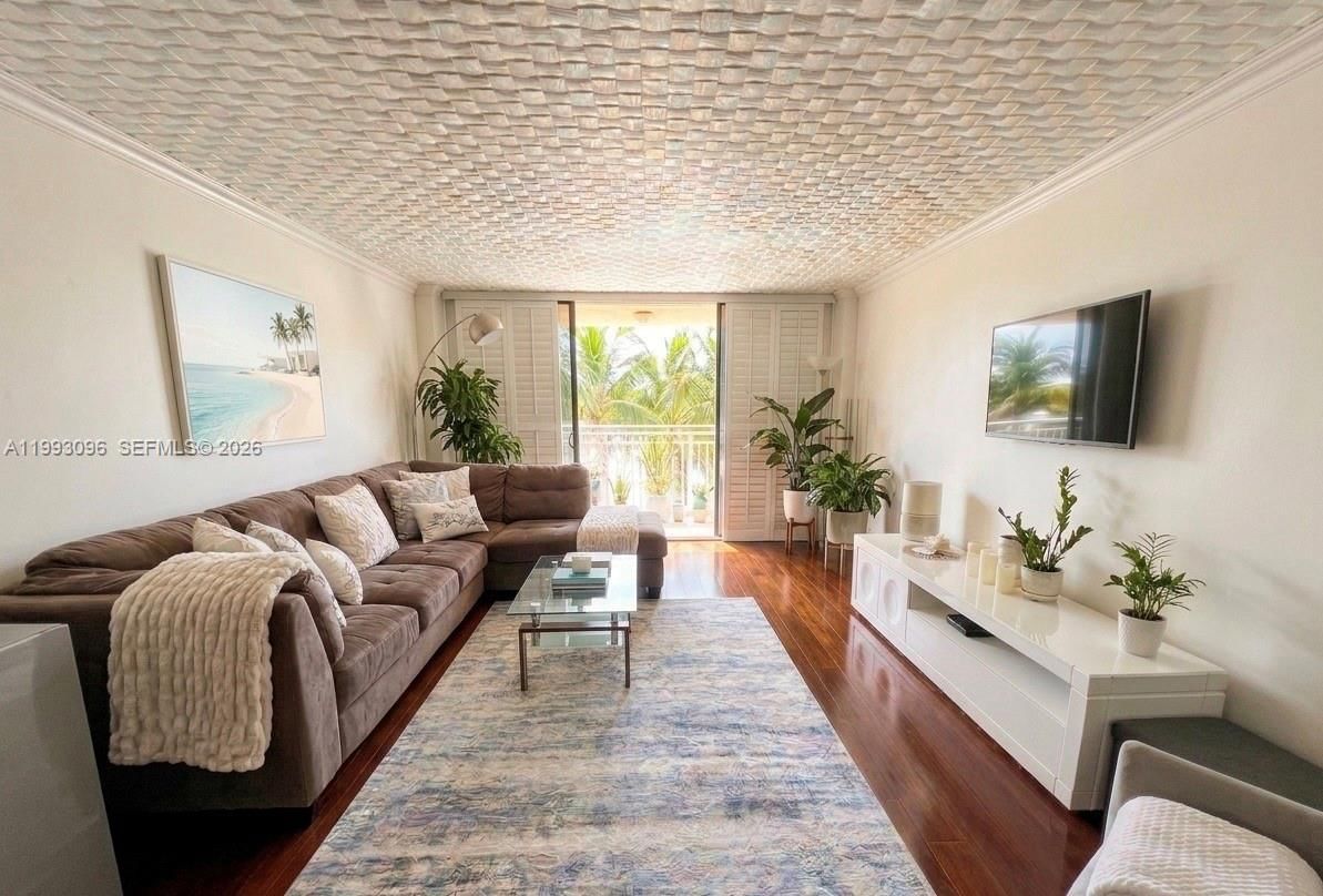 2450 NE 135TH ST, Unit 103 - 1